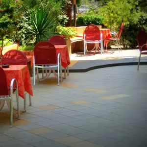 Unsere Terrasse - Hotel Conti - Hotel Vannini